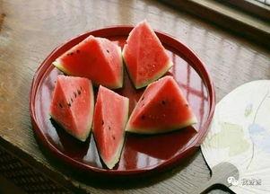 吃瓜用勺视频,勺子视频带你轻松享受美食时光