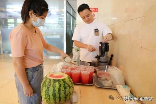 安顺吃瓜事件视频,一场网络热议背后的真相揭秘